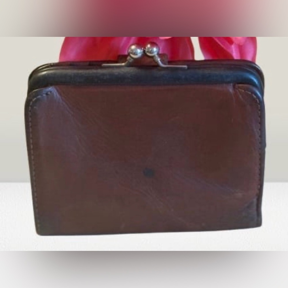 Vintage Coach Kisslock Wallet